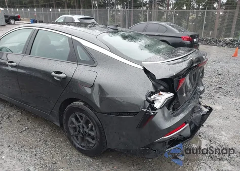 2025 Kia K5 Lxs из США, поврежденный, VIN KNAG24J73S5295125